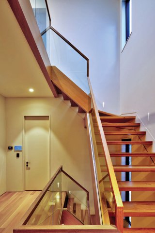 003510_REA05.jpg