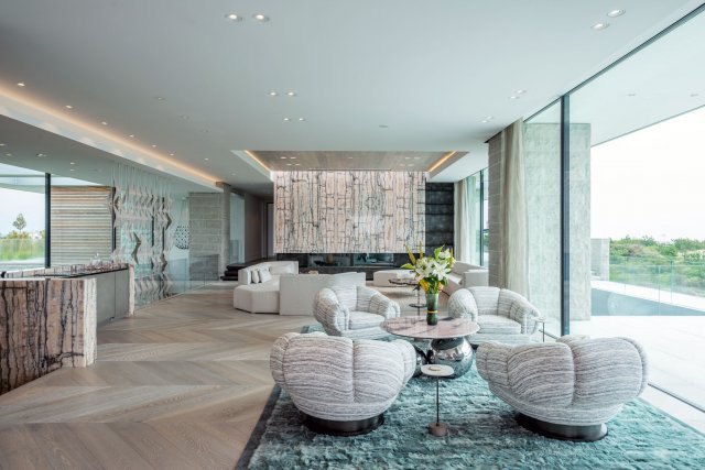 Penny Hutner House (US)