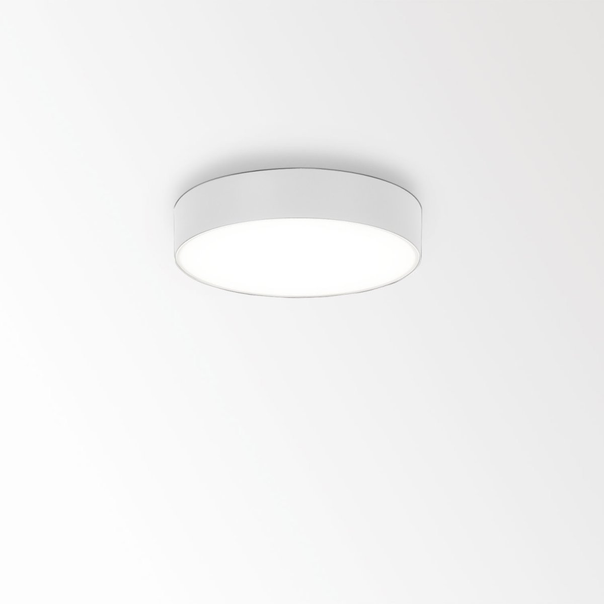 円形ホワイトベースライト SUPERNOVA XS 260 X 930 W - DELTALIGHT