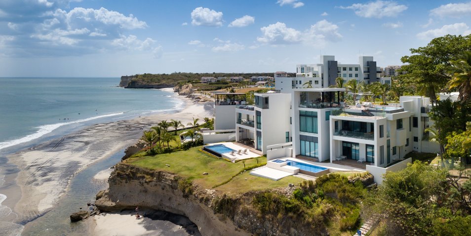 Riomar Beach Front Villas (PA)