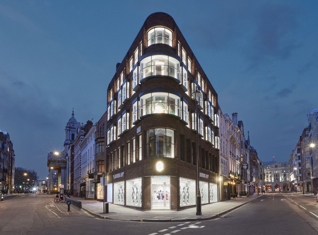 BAPE store London (GB)